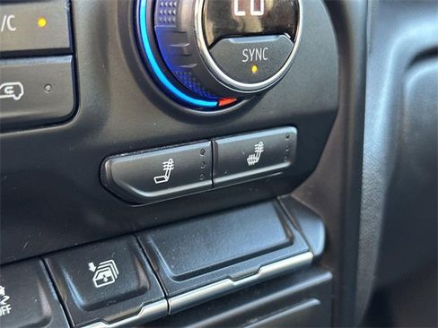 Used 2021 Chevrolet Silverado 1500 LT image 36