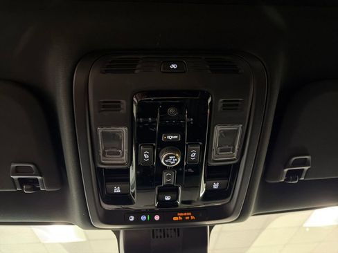 New 2026 GMC Yukon AT4 Ultimate AWD/4WD image 17