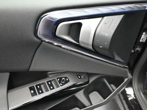 New 2026 BMW X3 xDrive30 w/ Premium Package image 17