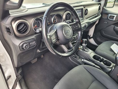 Used 2021 Jeep Wrangler Unlimited Sport AWD/4WD image 14