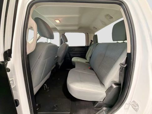 Used 2018 RAM 2500 Tradesman w/ Chrome Appearance Group image 19