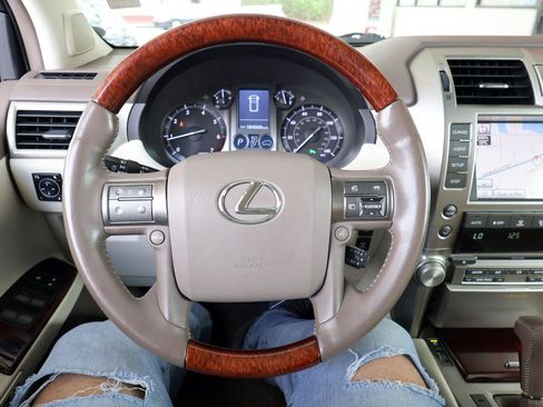 Used 2012 Lexus GX 460 w/ Comfort Plus Pkg image 56