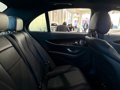 Used 2023 Mercedes-Benz E 350 E 350 4MATIC Sedan image 20