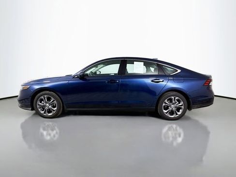 Used 2023 Honda Accord EX image 4