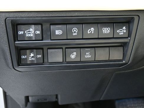 Used 2024 Toyota Tundra 1794 Edition image 6