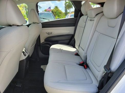 Used 2025 Hyundai Tucson SEL FWD image 8