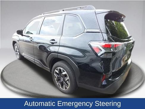 Used 2025 Subaru Forester Premium AWD/4WD image 12