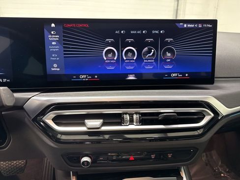 Used 2023 BMW i4 eDrive40 w/ Premium Package image 27