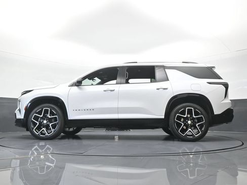 Used 2025 Chevrolet Traverse High Country FWD image 64