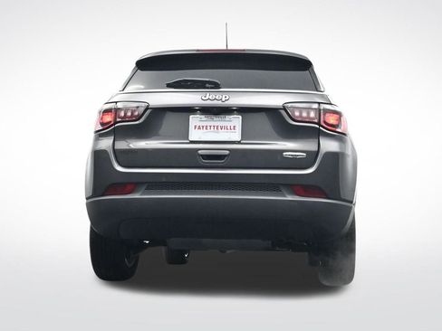 Used 2022 Jeep Compass Latitude w/ Sun and Sound Group image 38