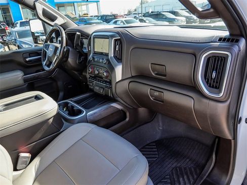 Used 2021 Chevrolet Silverado 2500 LTZ w/ LTZ Premium Package image 16