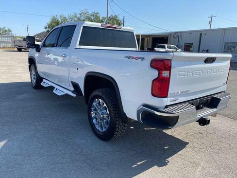 Used 2024 Chevrolet Silverado 2500 LTZ w/ LTZ Convenience Package AWD/4WD image 4