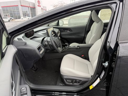 New 2026 Toyota Prius XLE image 9