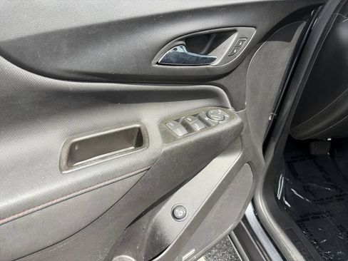 Used 2023 Chevrolet Equinox RS w/ RS Leather Package FWD image 27