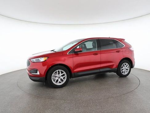 Used 2023 Ford Edge SEL w/ Convenience Package image 4