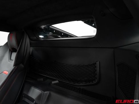 Used 2020 Lamborghini Huracan EVO AWD/4WD image 40