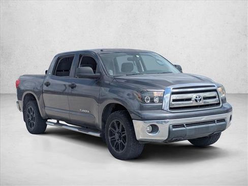 Used 2013 Toyota Tundra w/ SR5 Pkg image 3