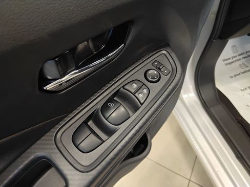 New 2025 Nissan Versa SV w/ Trunk Package image 9