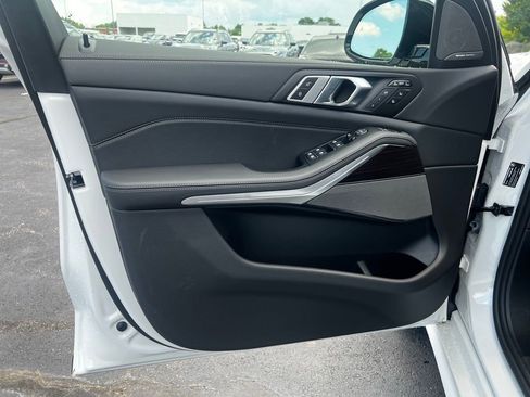 Used 2026 BMW X7 xDrive40i w/ Executive Package image 10