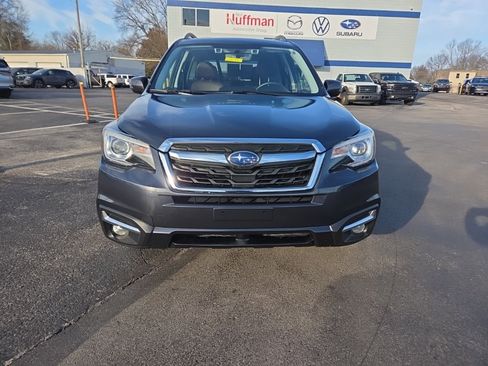 Used 2018 Subaru Forester 2.5i Touring w/ Popular Package #3B image 2