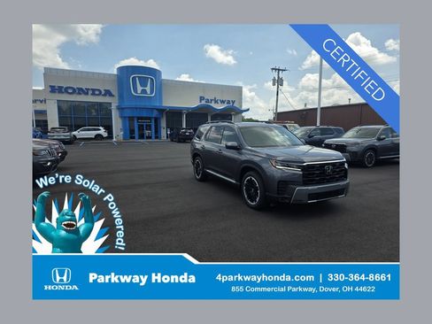Used 2026 Honda Pilot Touring image 1