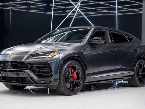 Used 2020 Lamborghini Urus Base image 6