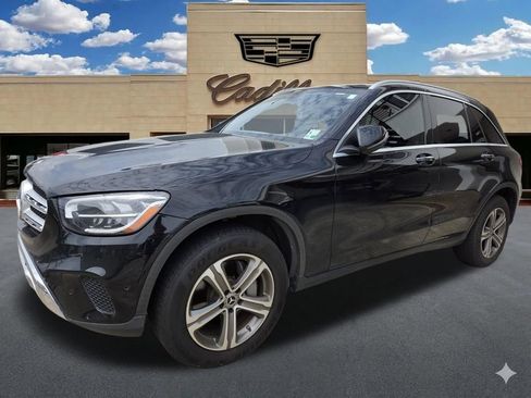 Used 2021 Mercedes-Benz GLC 300 image 3