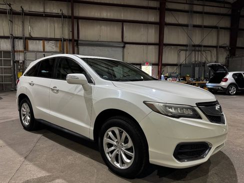 Used 2016 Acura RDX FWD image 2