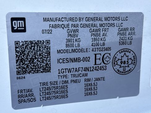 Used 2022 GMC Savana 2500 image 28