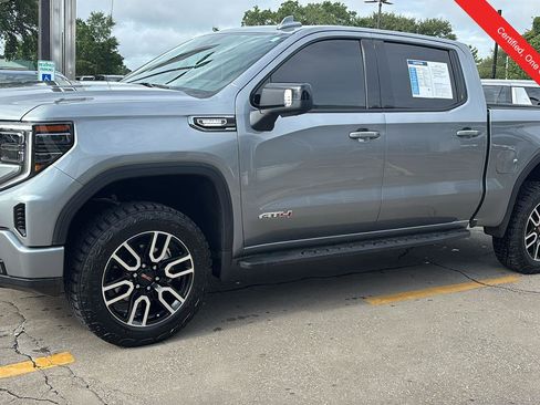 Certified 2025 GMC Sierra 1500 AT4 w/ AT4 Premium Package AWD/4WD image 3