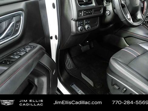 Used 2021 Chevrolet Tahoe RST w/ Luxury Package AWD/4WD image 8