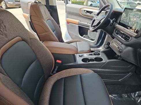 New 2026 Ford Bronco Sport Outer Banks w/ Outer Banks Tech Package+ AWD/4WD image 10