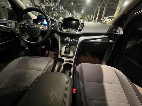 Used 2015 Ford Escape SE w/ Equipment Group 201A image 13