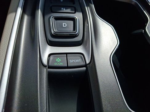 Certified 2018 Honda Accord Touring image 29
