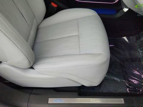 Used 2024 Cadillac Lyriq Luxury AWD/4WD image 24