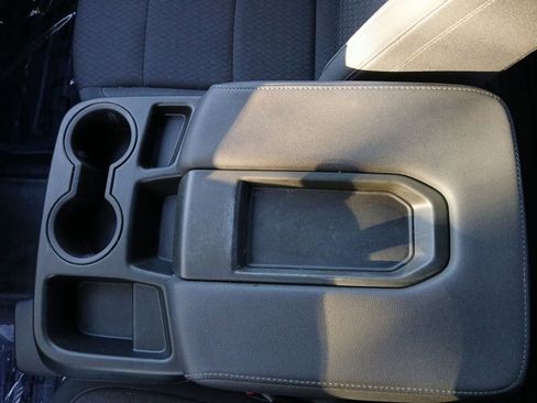 Used 2025 GMC Sierra 2500 Pro w/ Convenience Package image 22