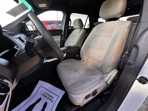 Used 2014 Ford Explorer FWD image 9
