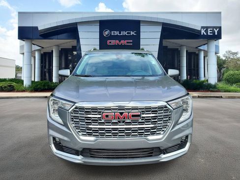 Used 2024 GMC Terrain Denali w/ Denali Premium Package AWD/4WD image 2