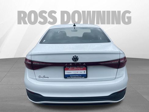 Used 2025 Volkswagen Jetta Sport FWD image 5