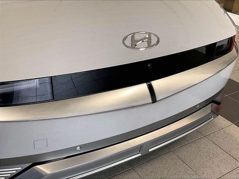 Used 2023 Hyundai Ioniq 5 Limited AWD/4WD image 32