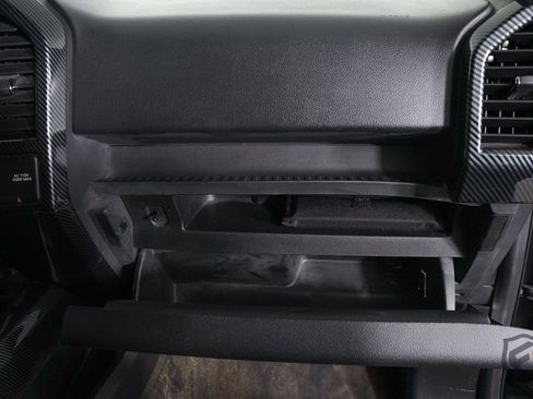 Used 2018 Ford F150 XLT w/ Equipment Group 302A Luxury image 31