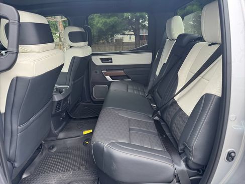 Used 2025 Toyota Tundra Capstone AWD/4WD image 18
