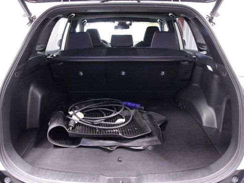 Used 2023 Toyota RAV4 SE w/ Weather & Moonroof Package image 22