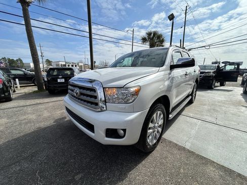 Used 2017 Toyota Sequoia Platinum image 6