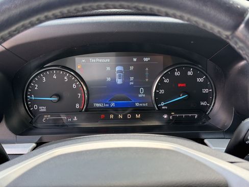 Used 2020 Ford Explorer XLT w/ Equipment Group 202A RWD image 21
