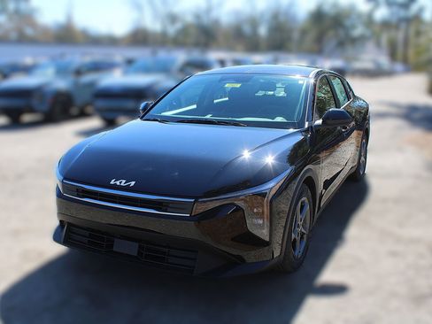 New 2026 Kia K4 LXS image 15