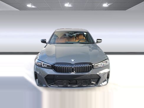 Used 2026 BMW 330i Sedan w/ M Sport Package RWD image 6