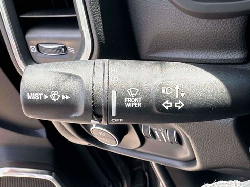 Used 2025 RAM 2500 Laramie w/ Night Edition AWD/4WD image 22