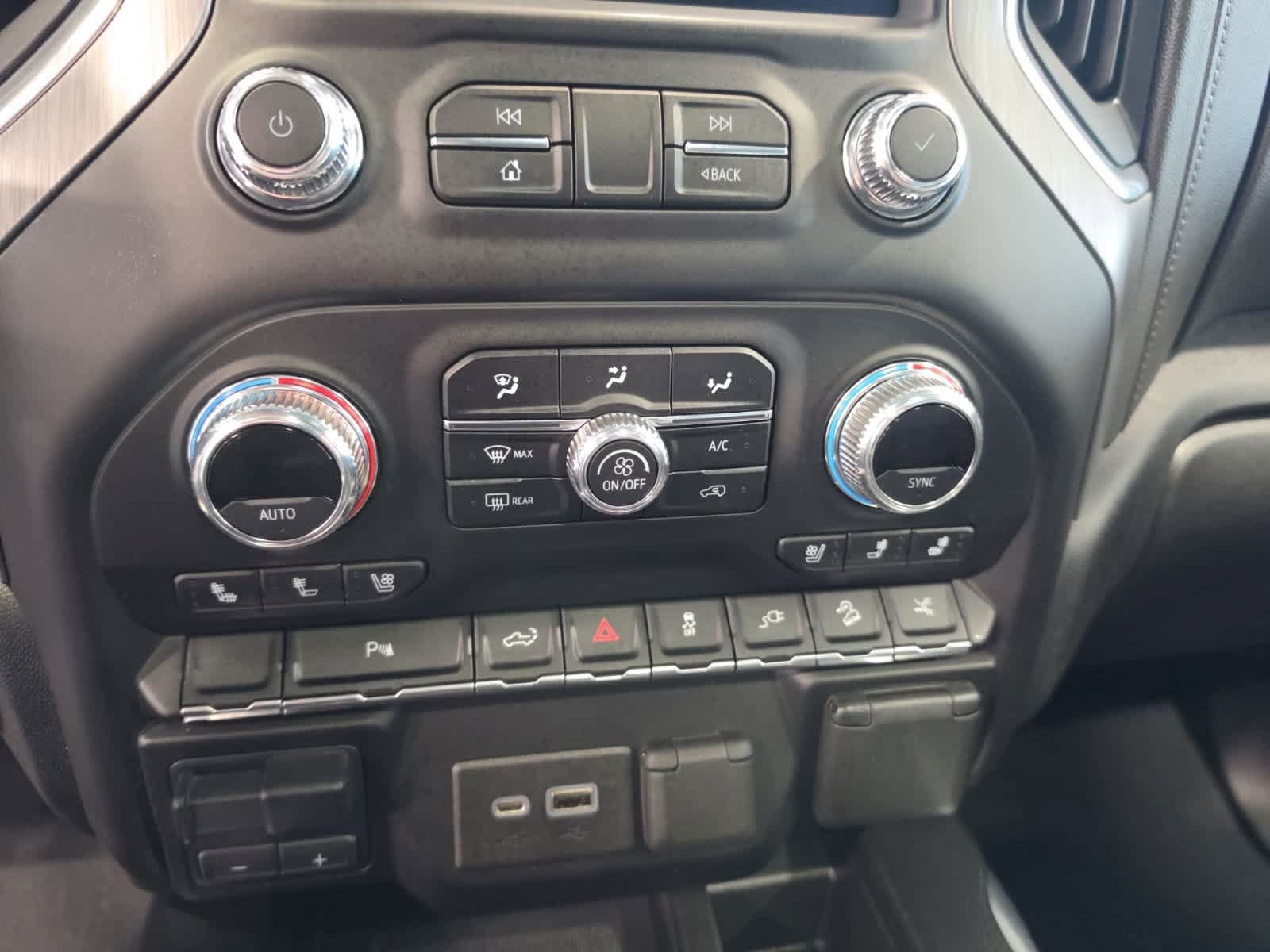 Used 2021 GMC Sierra 1500 Denali w/ Denali Premium Package AWD/4WD image 27