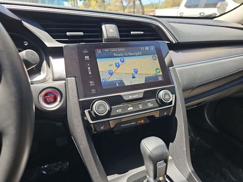 Used 2018 Honda Civic Touring image 19